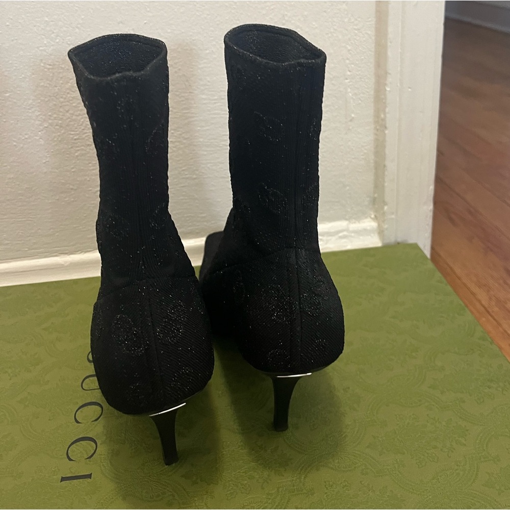 Gucci Elegant Black Heeled Boots - Picture 4 of 6